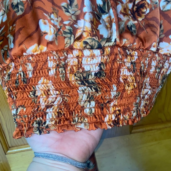 White House Black Market Floral Sleeveless Blouse - Orange - Picture 5 of 8